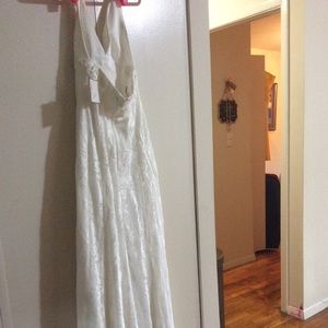 Brand new white wedding dress., size 4
